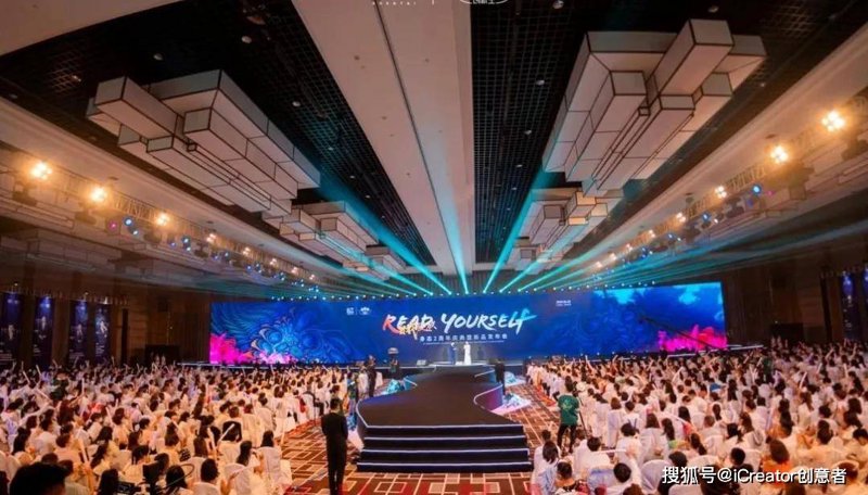 您是否正准备踏入演出经纪行业的门槛?或许您已经了解到成为一位合格的演出经纪人需要取得相应的资格证书——演出经纪人证。那么,如何才能顺利地完成报名流程呢?本文将通过多个维度为您解析这一过程,并帮助您找到官方的报名平台。